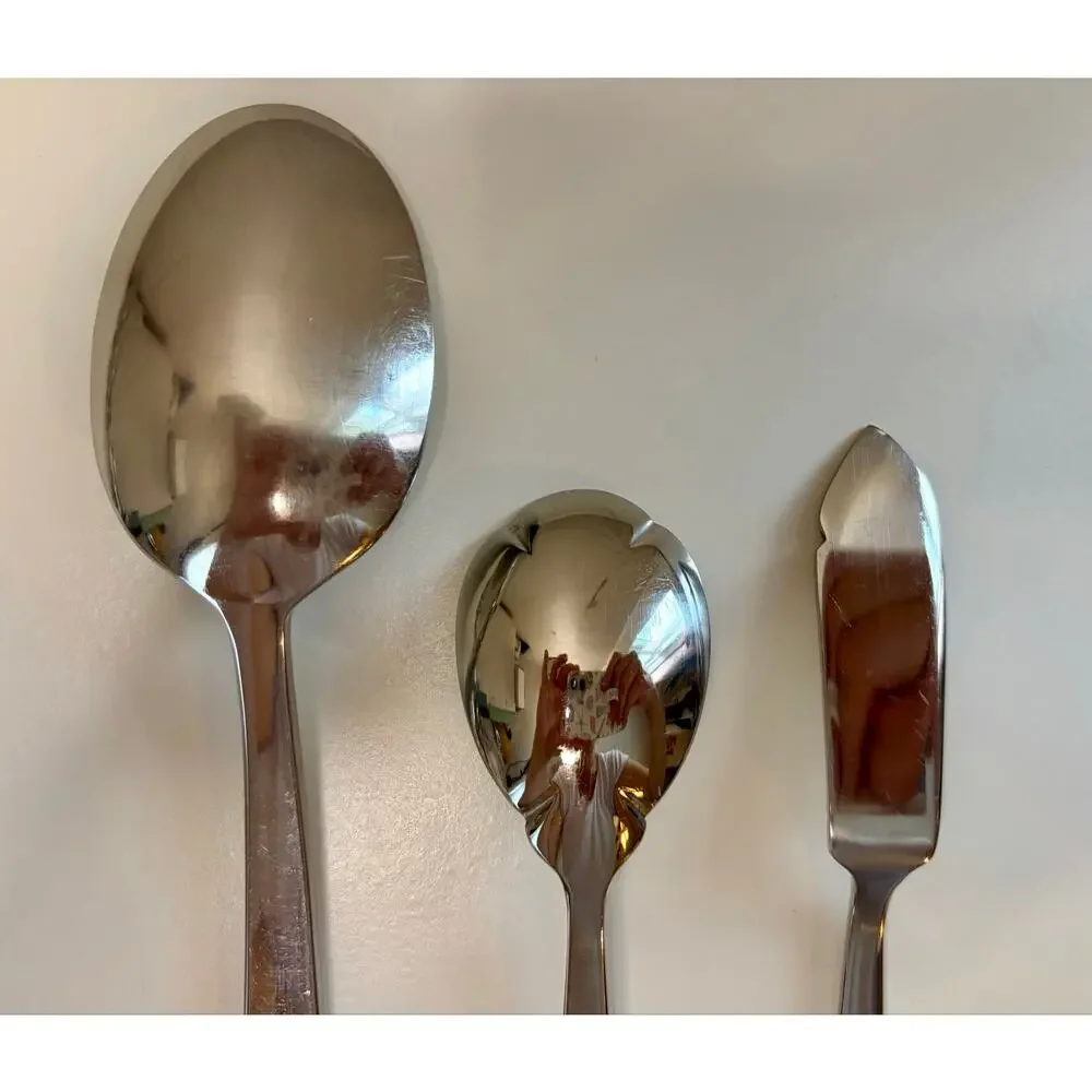 Oneida Cozumel 18/10 Serving Spoon Sugar Spoon Butter Knife 3 Pc Set